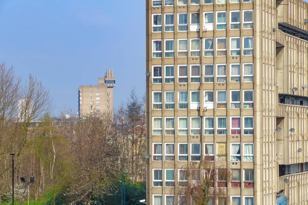 Rådets bostäder block i östra London — Stockfoto