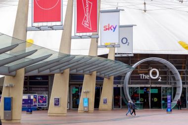 Yarımada The O2 Arena giriş Londra'nın önde gelen Meydanı
