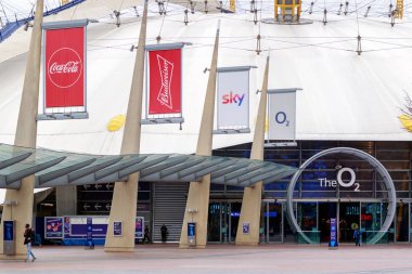 Yarımada The O2 Arena giriş Londra'nın önde gelen Meydanı