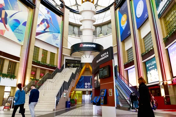 Salle de cinéma dans l'O2 à Londres — Photo