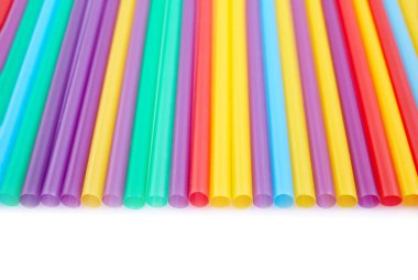 Renkli payet renk arka plan için içme. Soyut bir renkli plastik çöp, içme suyu veya meşrubat için kullanılan