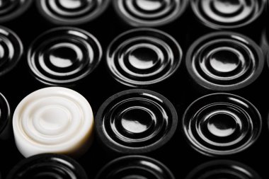 Bir kalabalık. Lider. Siyah ve beyaz. Taslaklar doku. Soyut resim. Masaüstü duvar kağıtları.