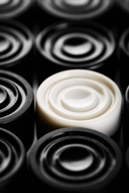 Bir kalabalık. Lider. Siyah ve beyaz. Taslaklar doku. Soyut resim. Masaüstü duvar kağıtları.