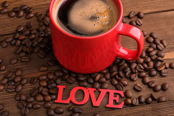 Kahve çekirdekleri. Günaydın. Kavrulmuş kahve çekirdekleri arka plan kapatın. Üst metin kopyalama yeri olan kahve çekirdekleri kazık. Kahve evi.