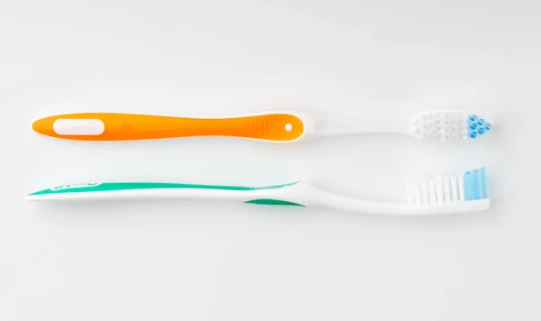Zahnbürste isoliert auf weiß. Körperpflege. einen gesunden Mund. Toilettenartikel. Zubehör — Stockfoto