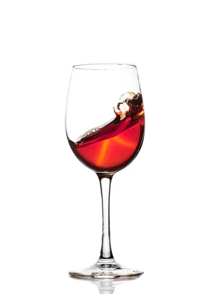 Vaso Clásico Vino Tinto Aislado Sobre Fondo Blanco Salpicar Vino —  Fotos de Stock