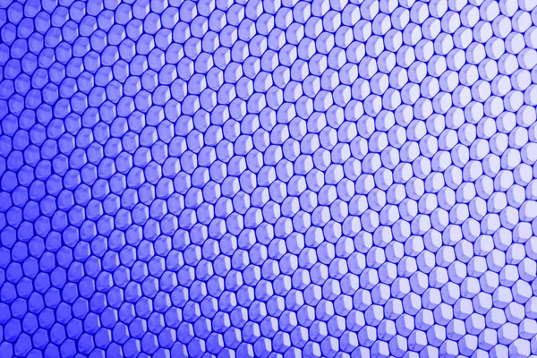 soyut doku petek. Metalik net arka plan veya doku. metal kafes. tam kare renkli ışıklı ayrıntılı bir hoparlör önünde metal ızgara. Renkli arka plan.