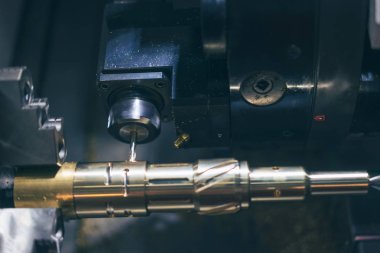 Metal işleme Cnc freze tezgahı. Metal modern Islem kesme