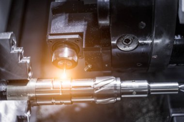 Metal işleme Cnc freze tezgahı. Metal modern Islem kesme