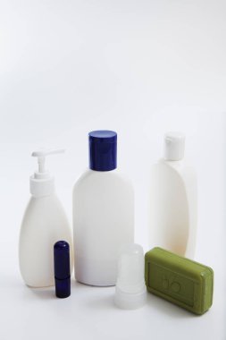 Boş beyaz tüp şablon tasarım mockup kümesi