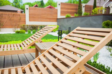 2020 yazında iki boş güneşlik, turist yok..