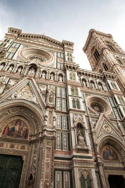 Florencia, Toscana, Italia - 06 de junio de 2016: Cattedrale di Santa M —  Fotos de Stock