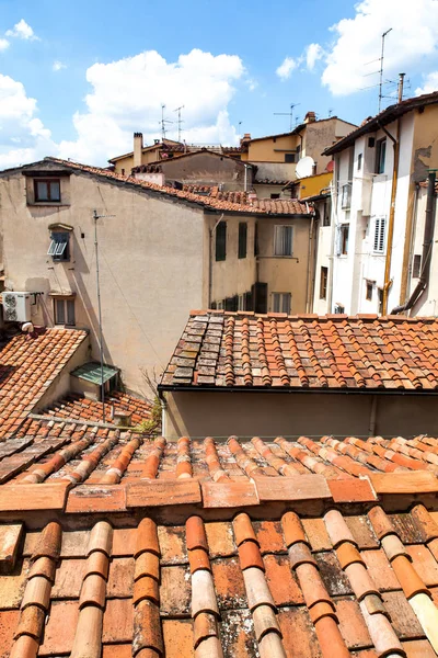 피렌체, 토스카나, 이탈리아에서 이탈리아어 빨간 지붕. — 스톡 사진