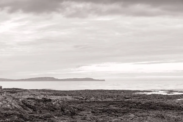 在爱尔兰海上日落 / 贝尔法斯特湾，从格鲁姆斯波特，班戈, — 图库照片