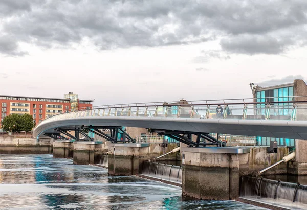 Ponte de barragem em Belfast — Fotografia de Stock