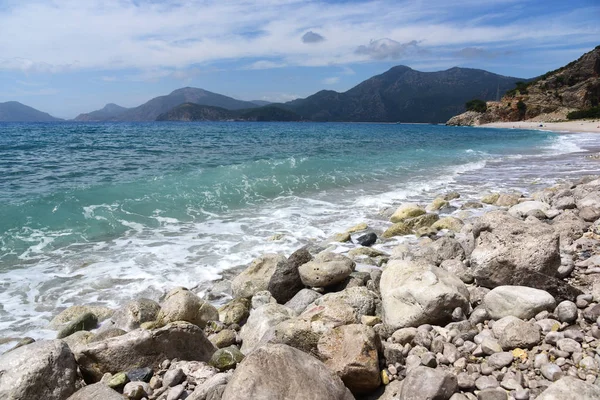 Kidrak Beach. Středozemní moře, pobřeží Turecka. — Stock fotografie