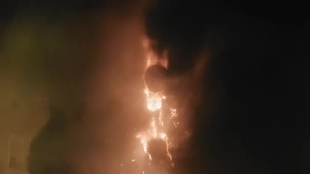 Spain Denia the 15th of March 2019. During the burning of the Fallas .Traditional holiday in Valencia. — Stock Video