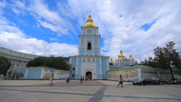 Κίεβο, Ουκρανία - 6 Ιουλίου 2017: Τον καθεδρικό ναό του St Michaels αξιοθέατα — Αρχείο Βίντεο