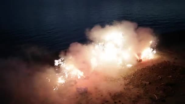 Fogos de artifício festivos na costa — Vídeo de Stock