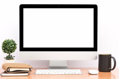 Office monitör bilgisayar, ahşap masa üzerinde fare