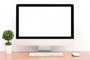 Kavramsal çalışma alanı, dizüstü bilgisayar ve izole fare