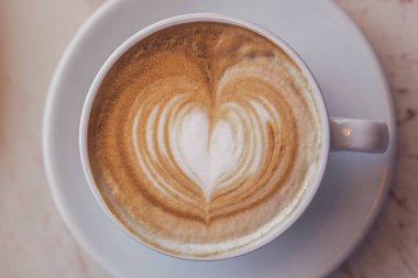 Bir fincan kapuçino. Macro.Shallow Dof. Vintage tonlama