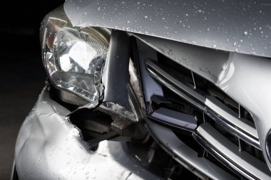 Otomatik vücut onarım serisi: kaza araba