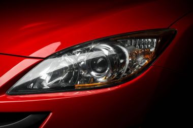 Araba serisi ayrıntılı: kırmızı araba Far Closeup