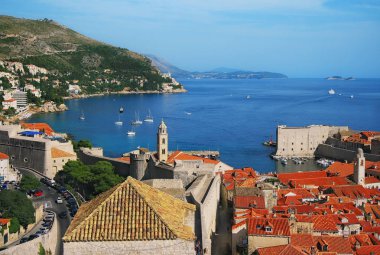 Liman ve Dubrovnik, popüler duvarlarının Cr hedef seyahat