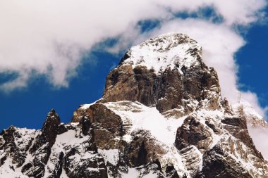 Dır zirve dağ, Kafkasya'da, G en tehlikeli zirve