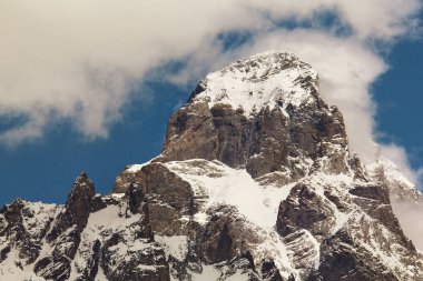 Dır zirve dağ, Kafkasya'da, G en tehlikeli zirve