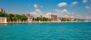 Dolmabahçe Sarayı görünümüne, popüler turistik Hizm