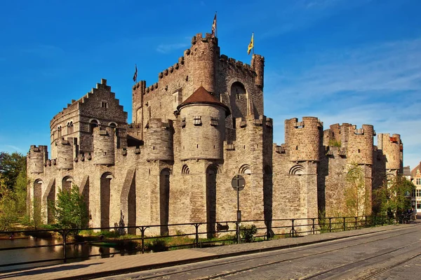 Avrupa şehri, tarihi eski kale seyahat hedef