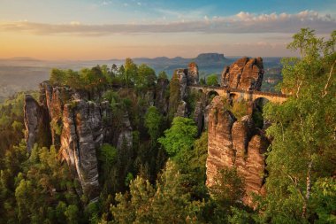 Bastei, Sakson İsviçre Ulusal Parkı Almanya'nın Elbe Kumtaşı Dağları