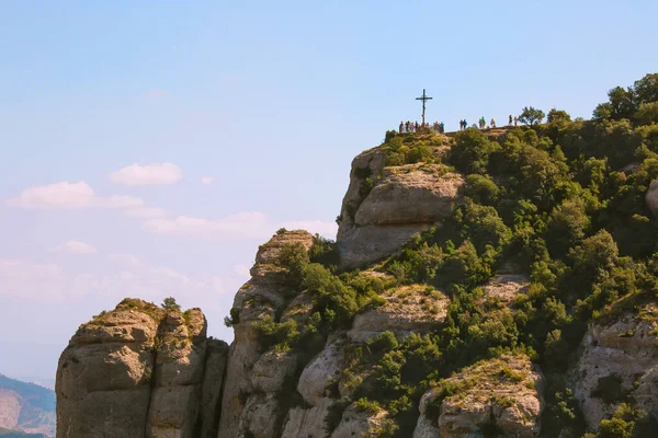 İspanya 'daki Santa Maria de Montserrat Manastırı yakınlarındaki Aziz Michael Haçı
