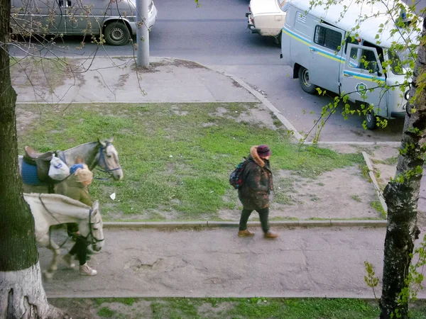Kharkov Ukraine April 2020 Police Monitors Compliance Quarantine Requirements Time — Stock Photo, Image