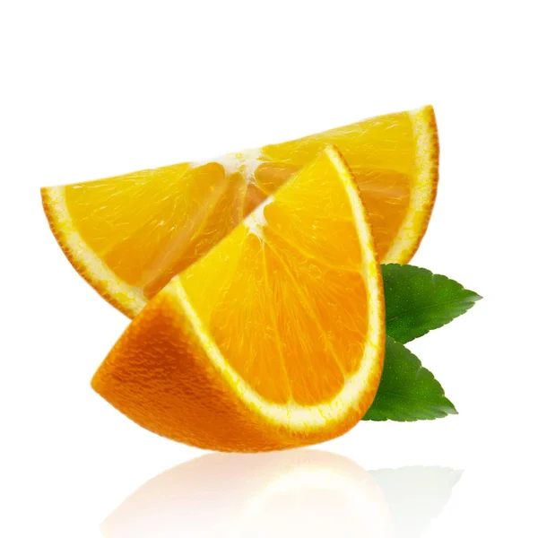 Φέτα πορτοκάλι που απομονώνονται σε λευκό φόντο, διαδρομή αποκοπής — Φωτογραφία Αρχείου