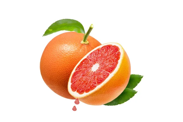 Geïsoleerde grapefruits. Een roze pompelmoes en de andere helft geïsoleerd op een witte achtergrond, uitknippad — Stockfoto