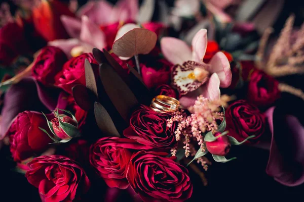 Blumen aus nächster Nähe. hübscher Blumenstrauß — Stockfoto