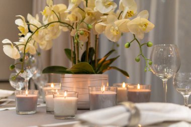 Modern bir sanat ve çatı katı dairesi.