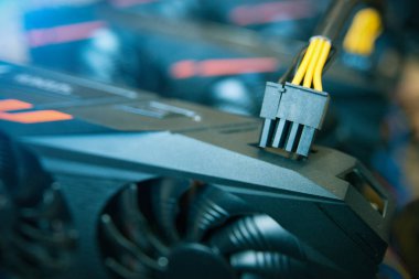 8 pin kablo tel için oyun ve incelemesi bilgisayar için ideal olan güçlü grafik kartı