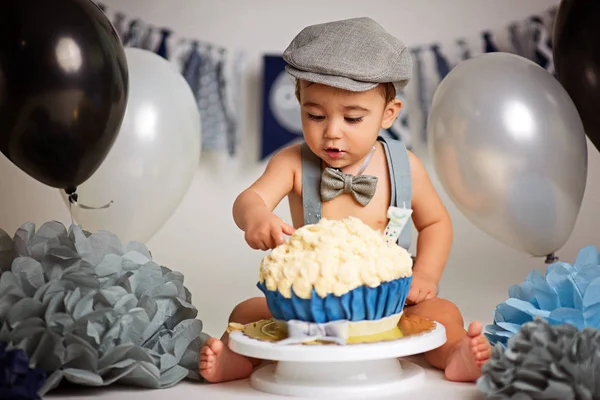 Boy Birthday Cake Smash — Stok Foto
