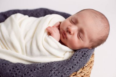 Yalnız uyumaktan Yenidoğan