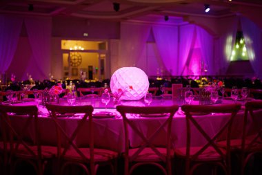 ziyafet salonu düğün süslemeleri