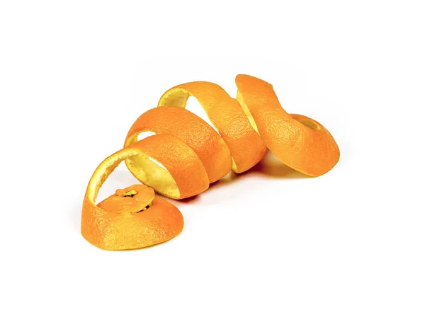 Casca de laranja em uma espiral em um fundo branco — Fotografia de Stock