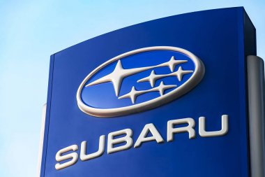 Subaru otomobil firma logosu