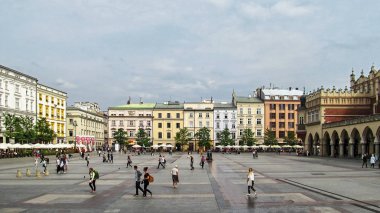 Tarihi ve mimarisi. Krakow Pazar Meydanı (Polonya)