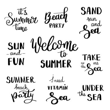 Yaz el fırça letterings çekilmiş. Yaz tipografi - Merhaba yaz. El yazısı yazıt vektör