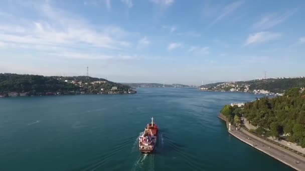Босфор Стамбульский Большой Корабль — стоковое видео