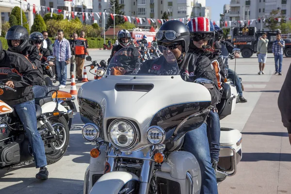 stock image Happy driver riding Harley Davidson